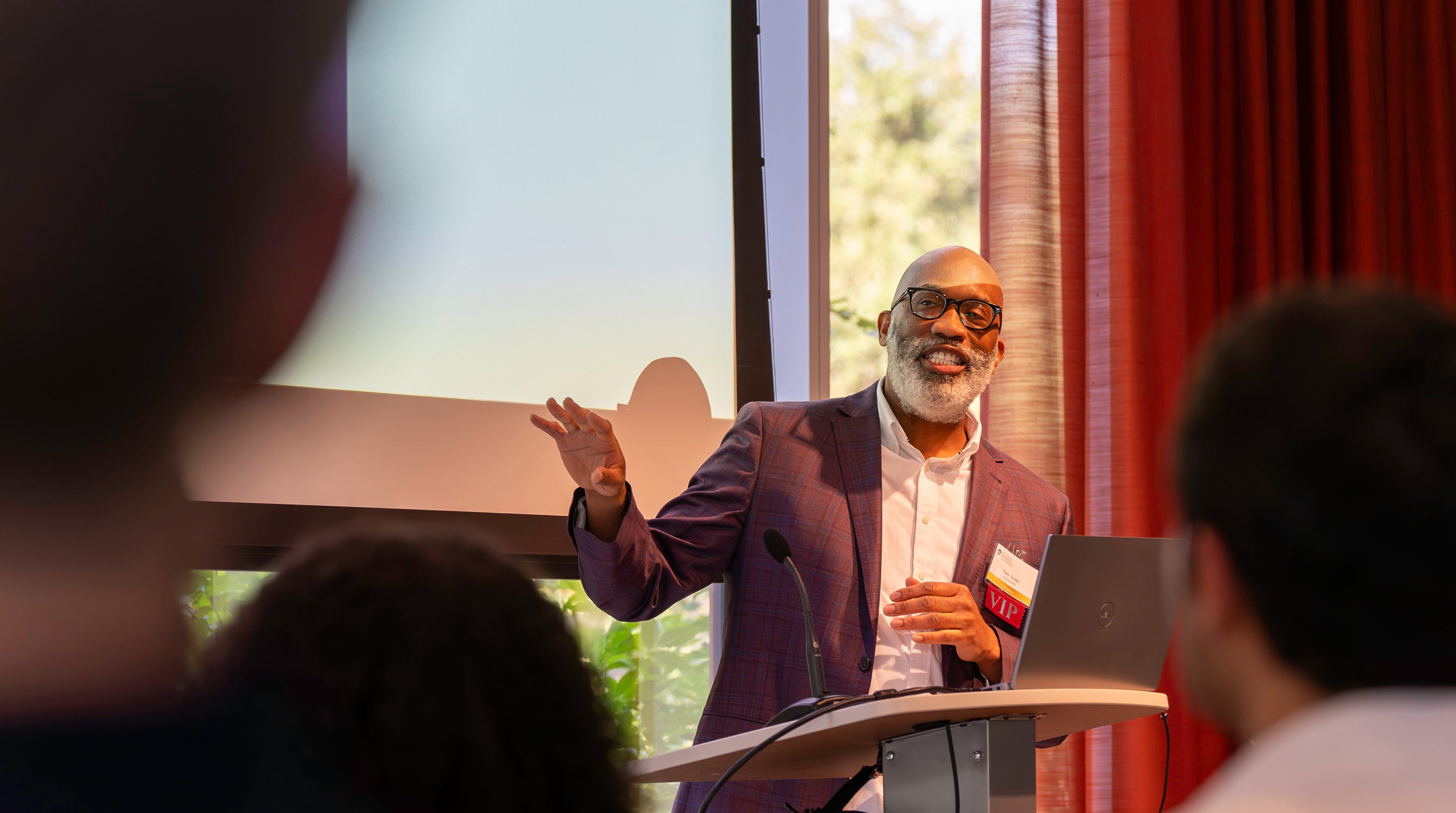 Tony Brown at Rice Social Sciences STaRT@Rice Statistical Training and Research Methods program